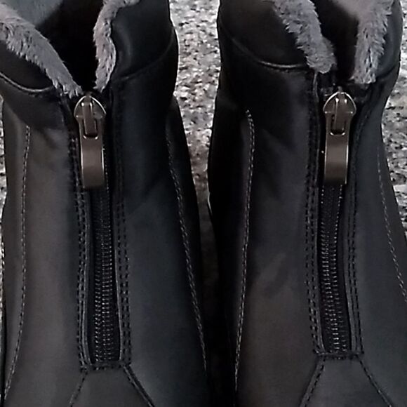 Weatherproof Rona Black Faux Fur Booties. Sz 6 - Picture 6 of 10